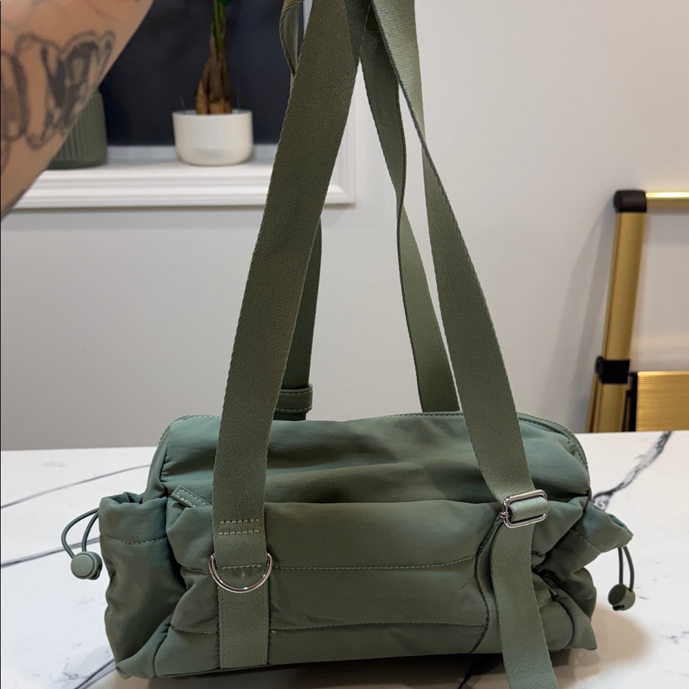 Green Women's gym shoulder bag